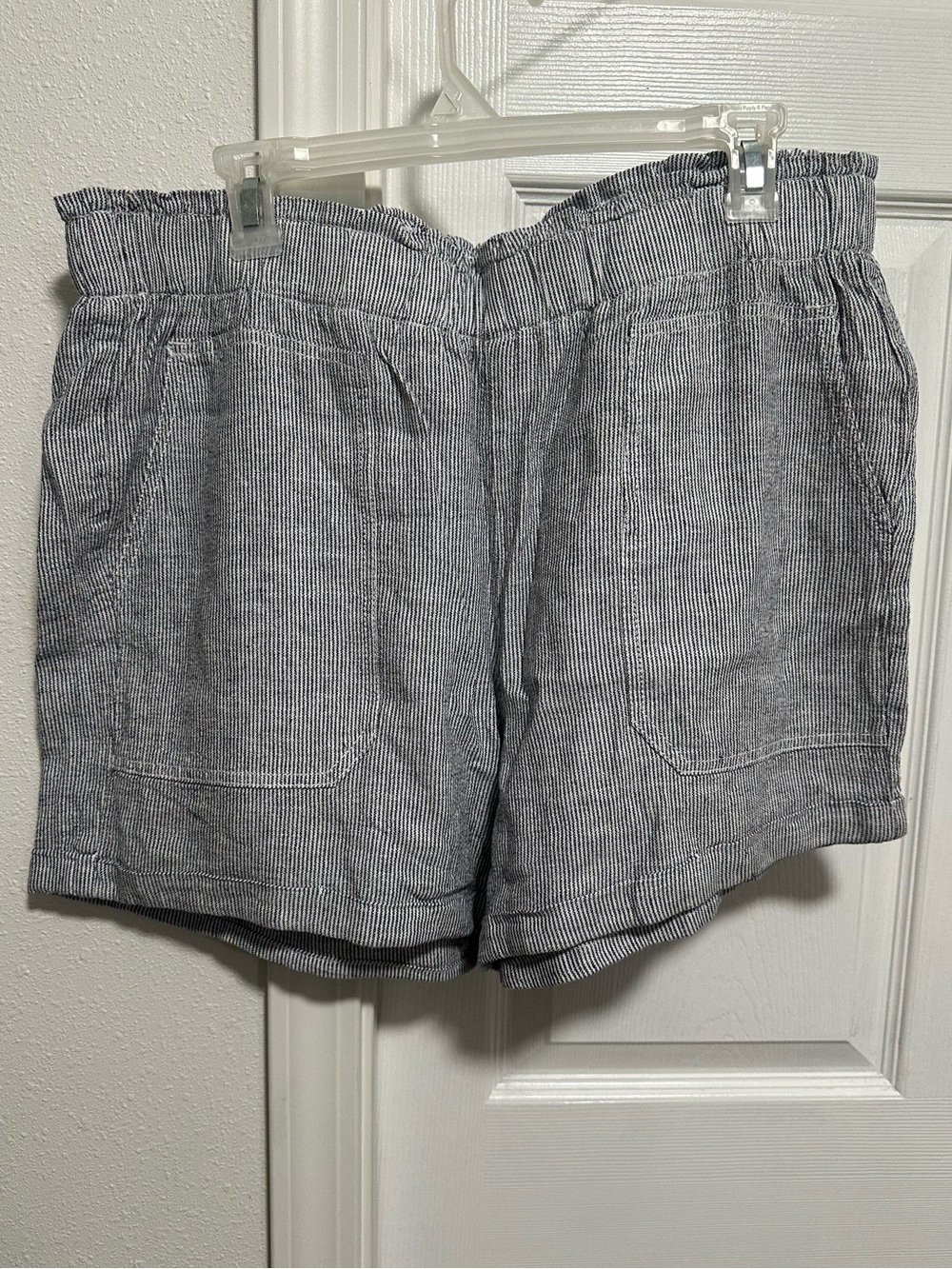 NWT Briggs Striped Linen Blend Shorts
